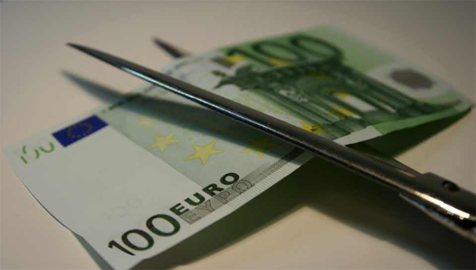 Von hundert Euro brutto bleibt netto nur die Hälfte übrig